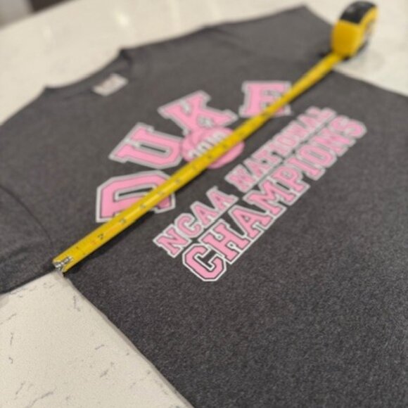 Duke NCAA National Basketball Champions T-shirt - 2010 - Picture 8 of 9